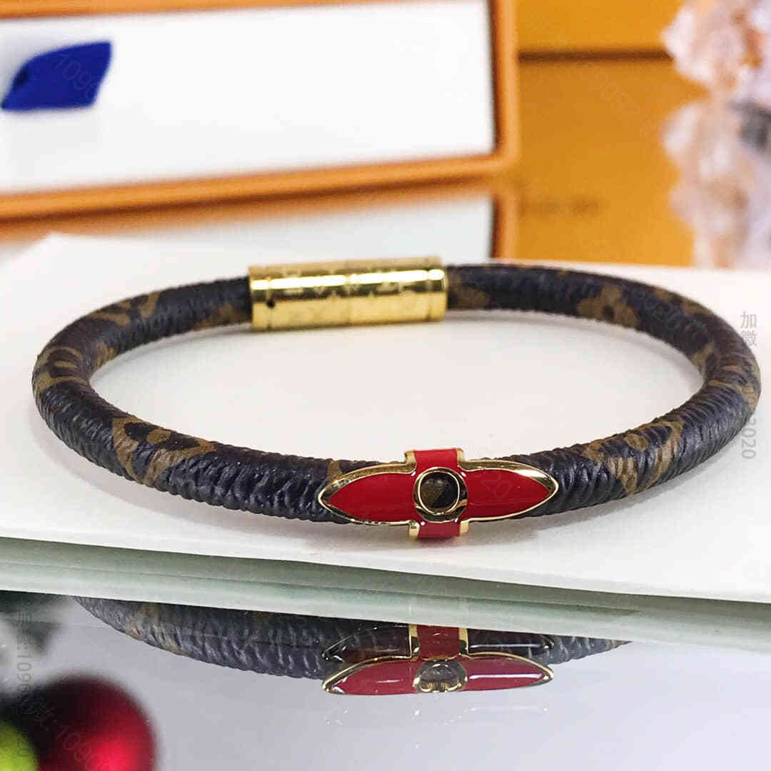 Louis Vuitton 路易威登 新年限定LV老花皮绳手链
