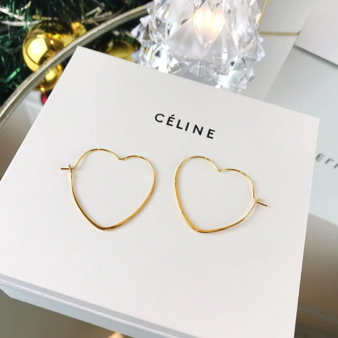 Celine 专柜一致黄铜材质电镀18k金 桃心耳环耳钉