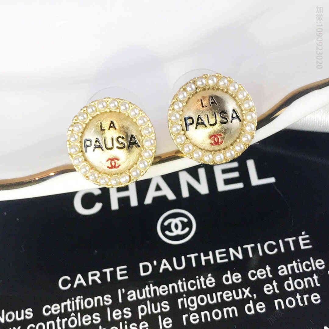冬季新款CHANEL香奈儿双C金色耳钉