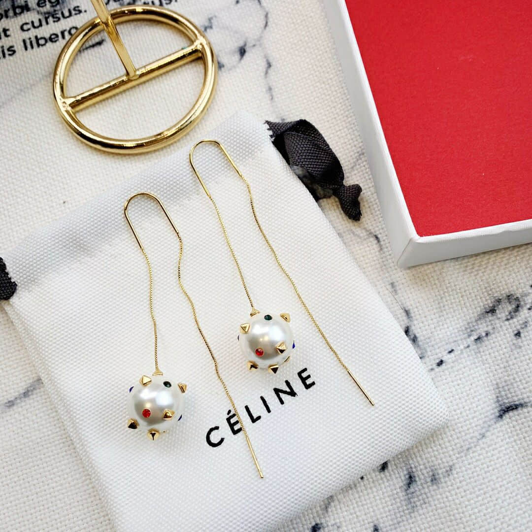 Celine 专柜一致黄铜材质电镀18k金赛琳圆球耳环耳钉