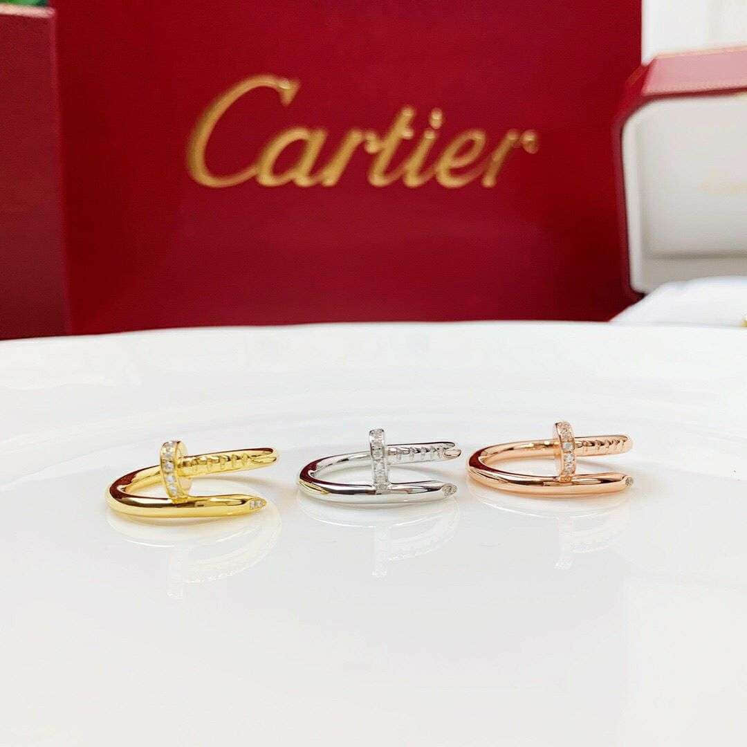卡地亚 德国进口独特亚金材质LOVE系列带钻钉子戒指(美码678)