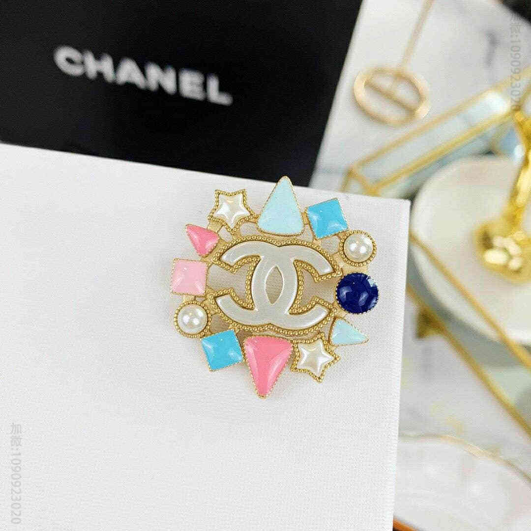 19新款 CHANEL香奈儿双c胸针