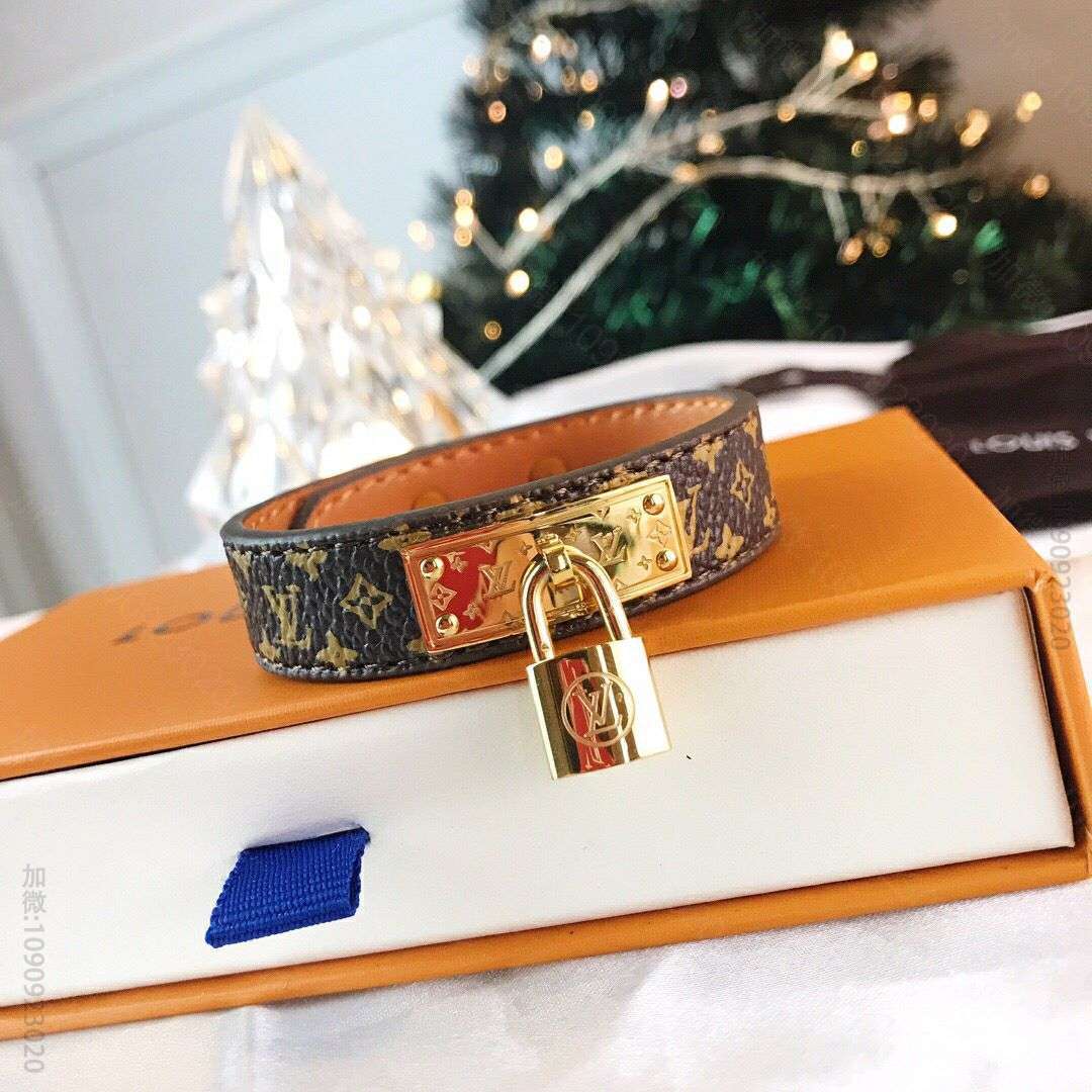 Louis Vuitton 路易威登 LV老花皮绳手链