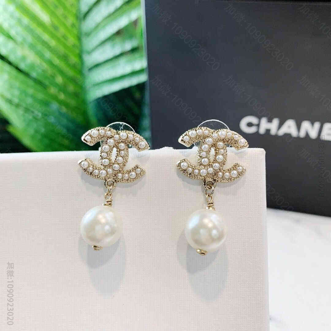 19新款 CHANEL香奈儿双c珍珠耳钉耳环
