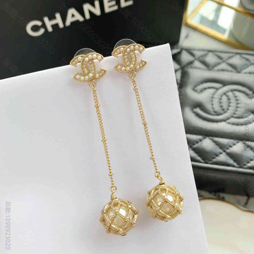 19新款 CHANEL香奈儿双c珍珠耳钉耳环