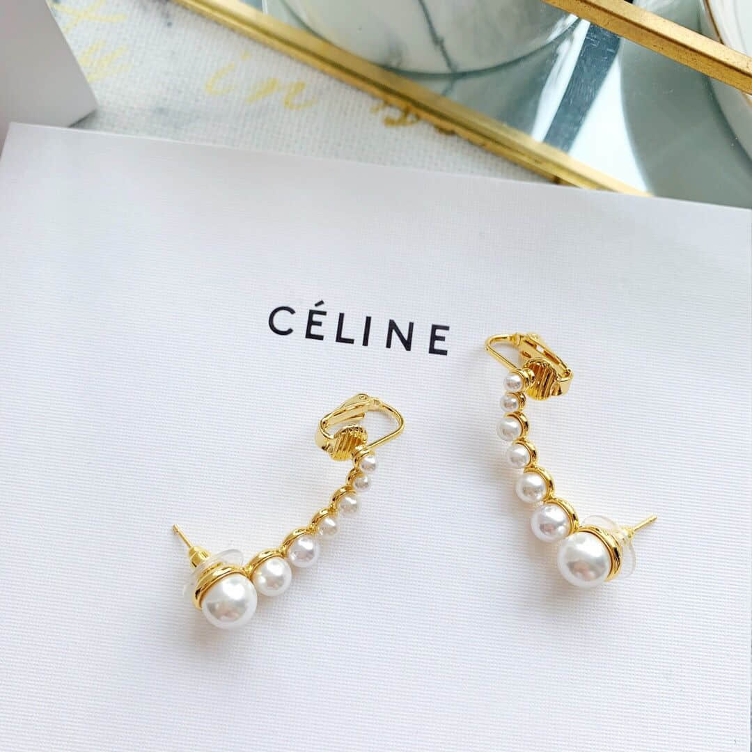 新款Celine赛琳珍珠耳夹耳钉