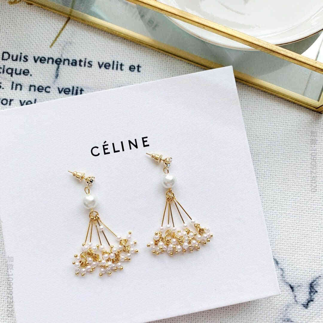 新款Celine赛琳流苏珍珠耳钉耳环