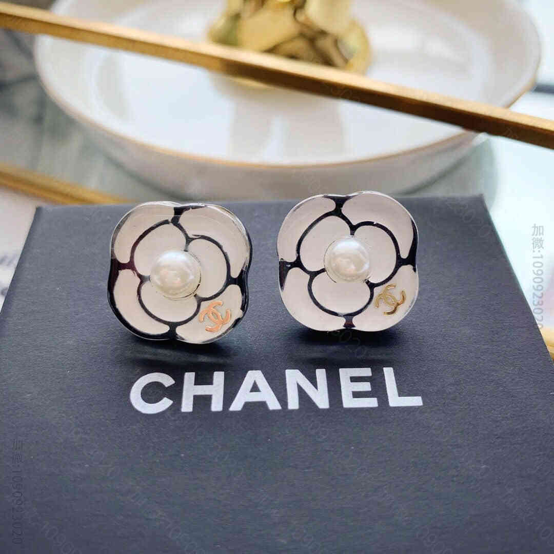 新款 CHANEL香奈儿山茶花耳钉耳环