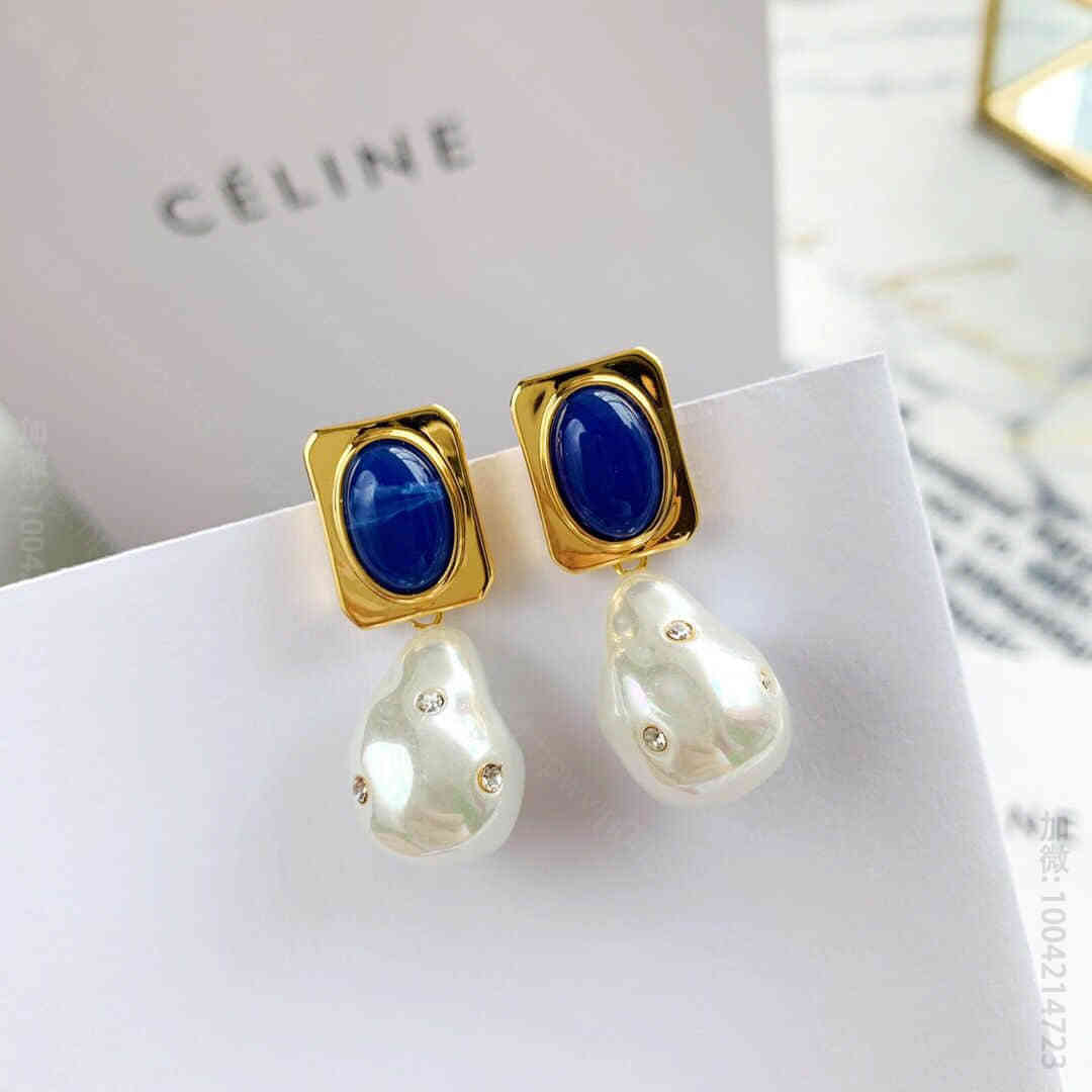 一比一赛琳女士耳环 一比一赛琳饰品货源 Celine赛琳珍珠耳钉耳环 