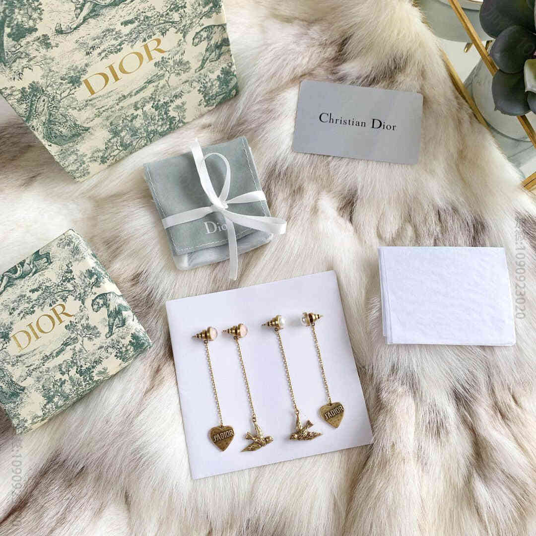 DIOR迪奥 专柜一致黄铜材质燕子桃心耳环耳钉
