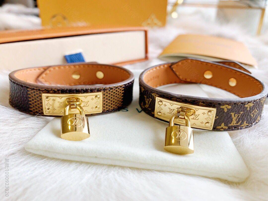 Louis Vuitton 路易威登 LV格子老花皮绳手链