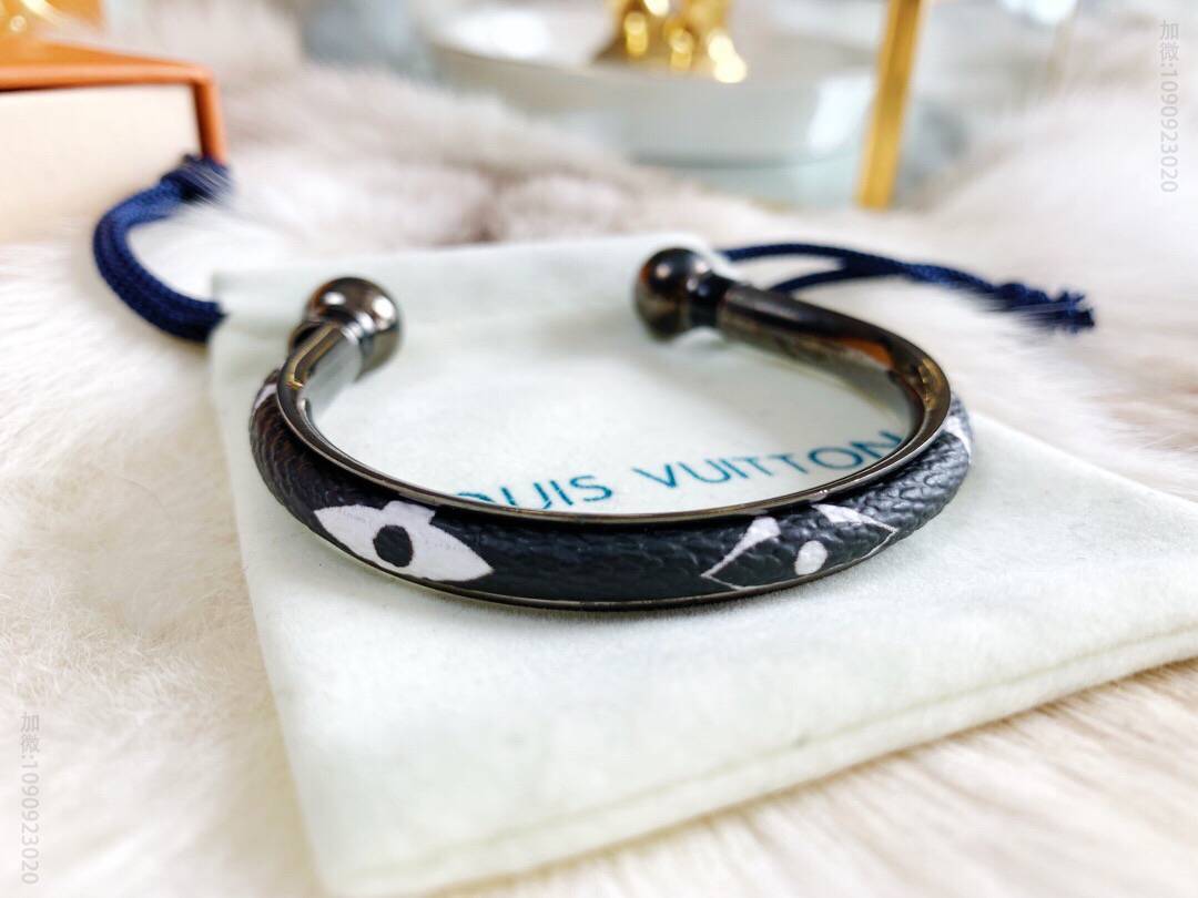 Louis Vuitton 路易威登 lv黑花手镯手环