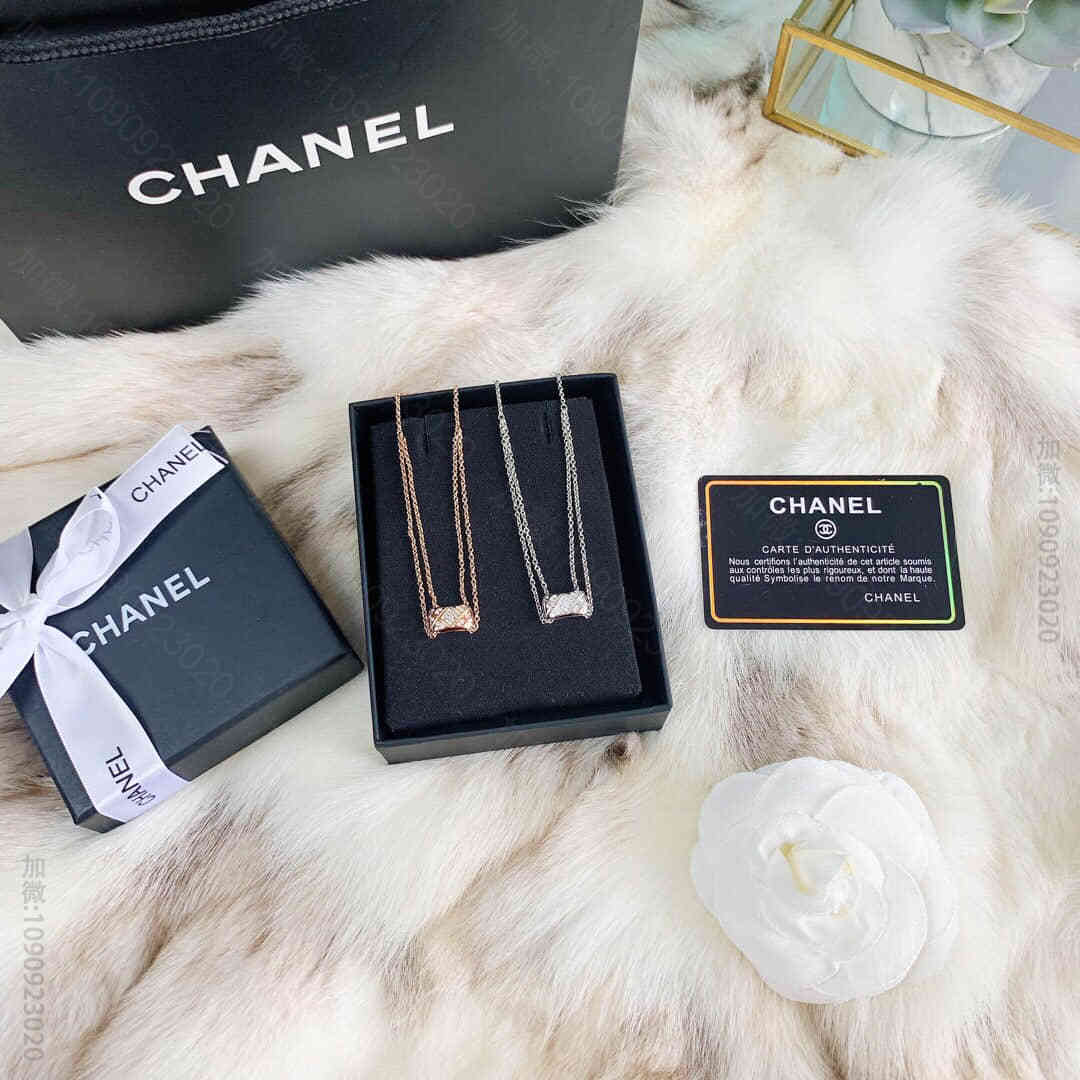 Chanel 香奈儿COCO系列菱格带钻项链