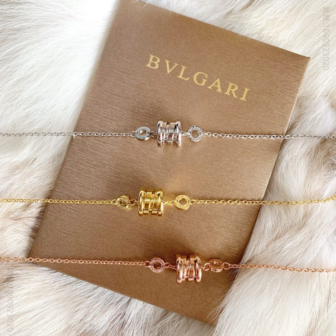 宝格丽BVLGARI 亚金材质 电镀k金层弹簧手链