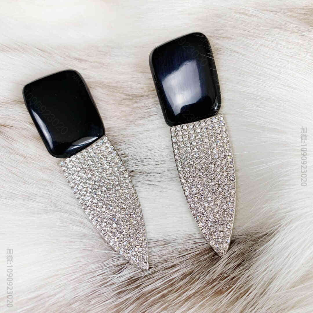 YSL / SLP 女士黑白镶钻尖头耳钉耳环