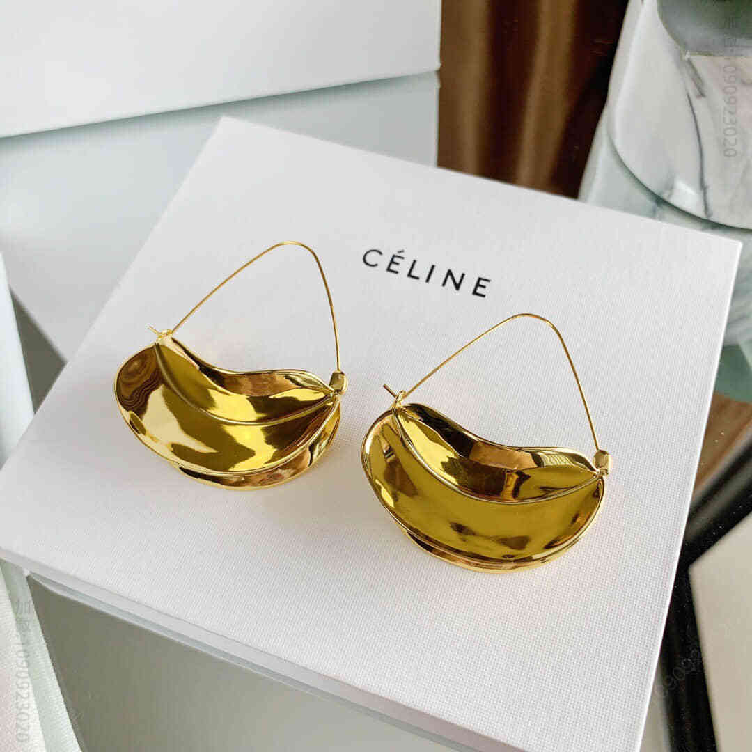 新款Celine提篮褶皱金属耳钉耳钉款