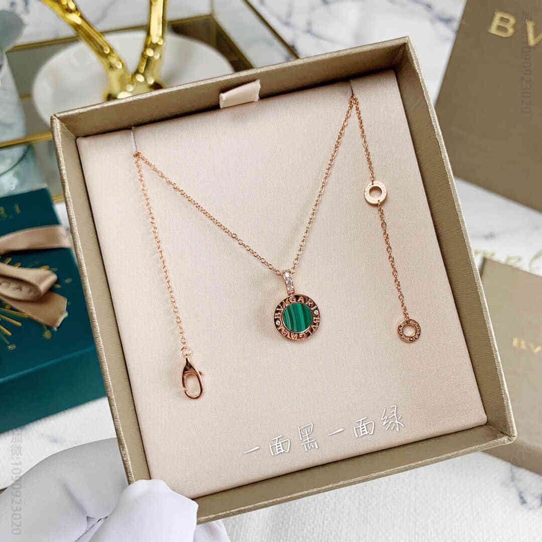 宝格丽BVLGARI 925纯银材质黑绿双面项链