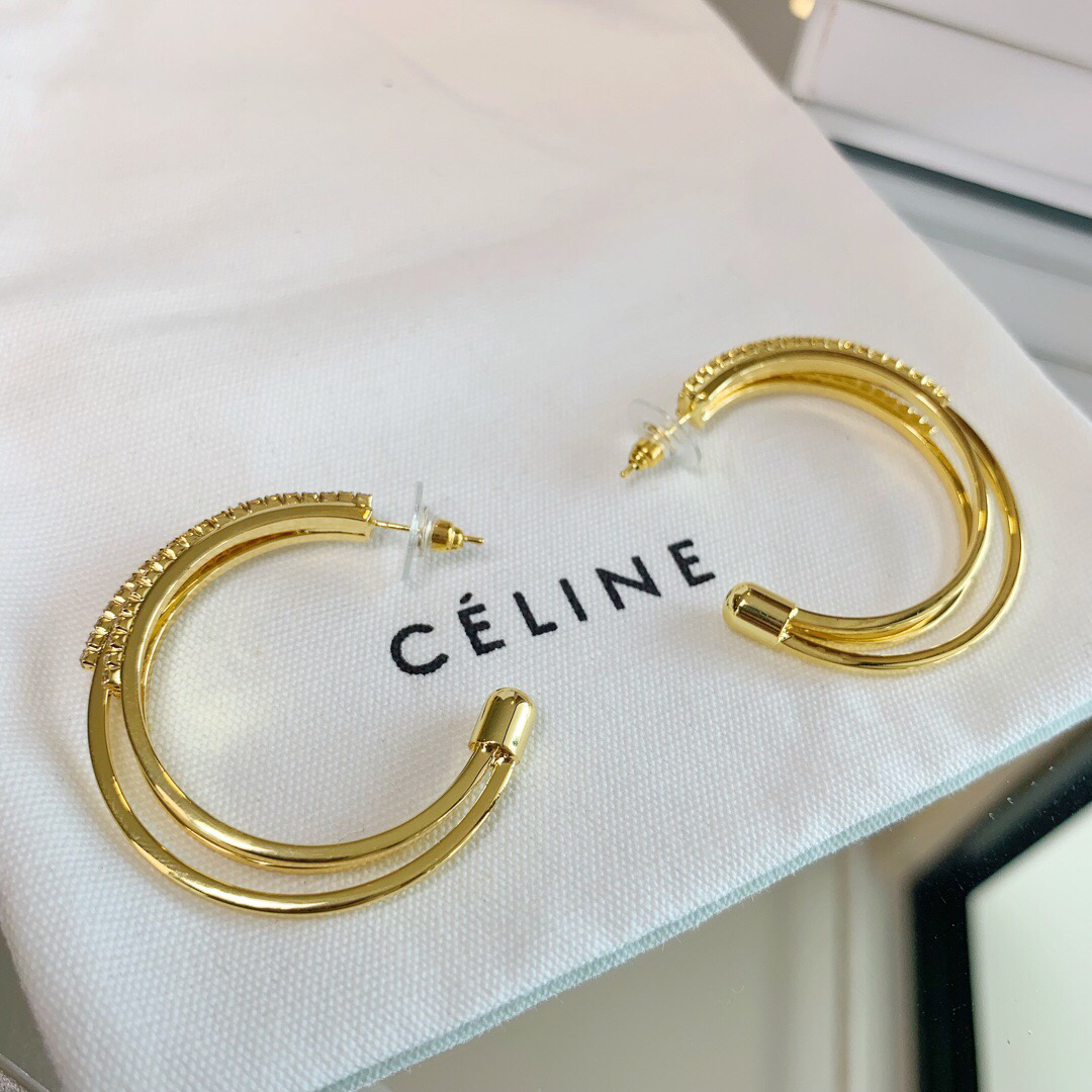 新款Celine赛琳带钻耳钉耳环