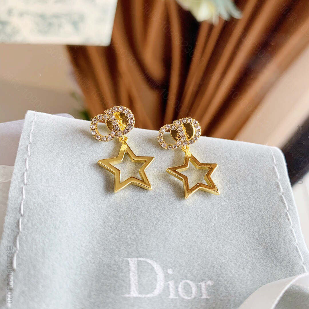 DIOR 19春夏CD五角星满钻耳钉耳环