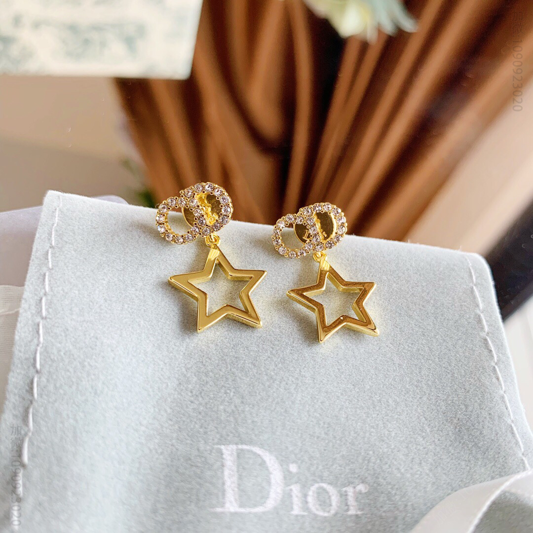 DIOR 19春夏CD五角星满钻耳钉耳环