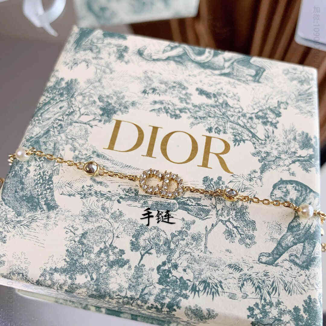 19款DIOR 迪奥CD带钻珍珠手链