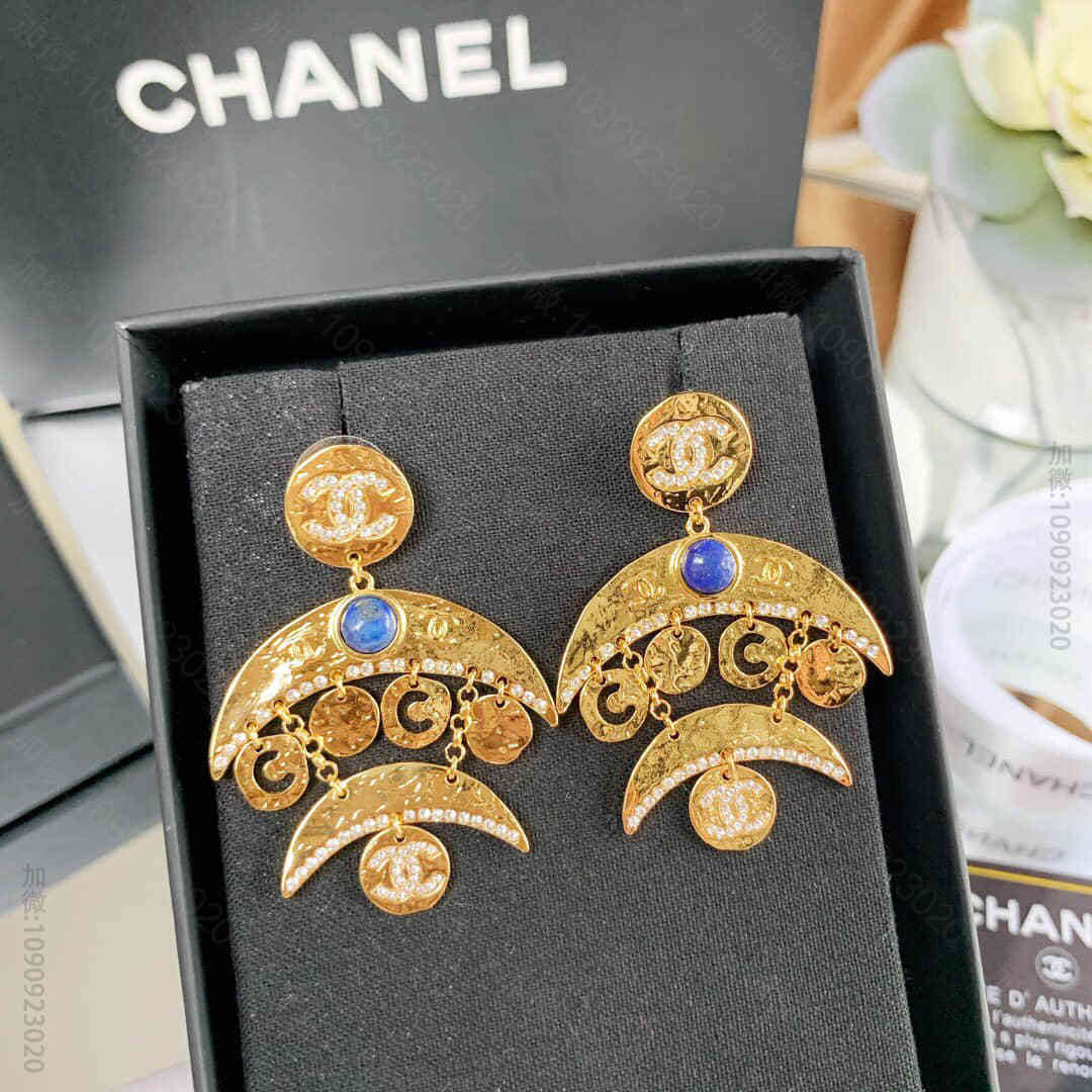 19新款 CHANEL香奈儿青金石月亮耳钉耳环