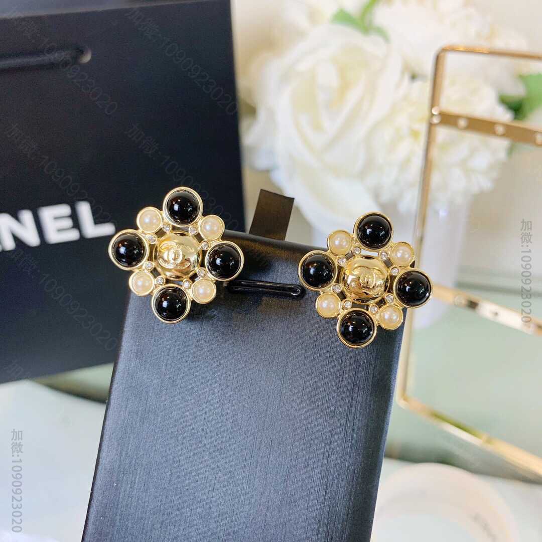 CHANEL香奈儿方形双c珍珠耳钉耳环