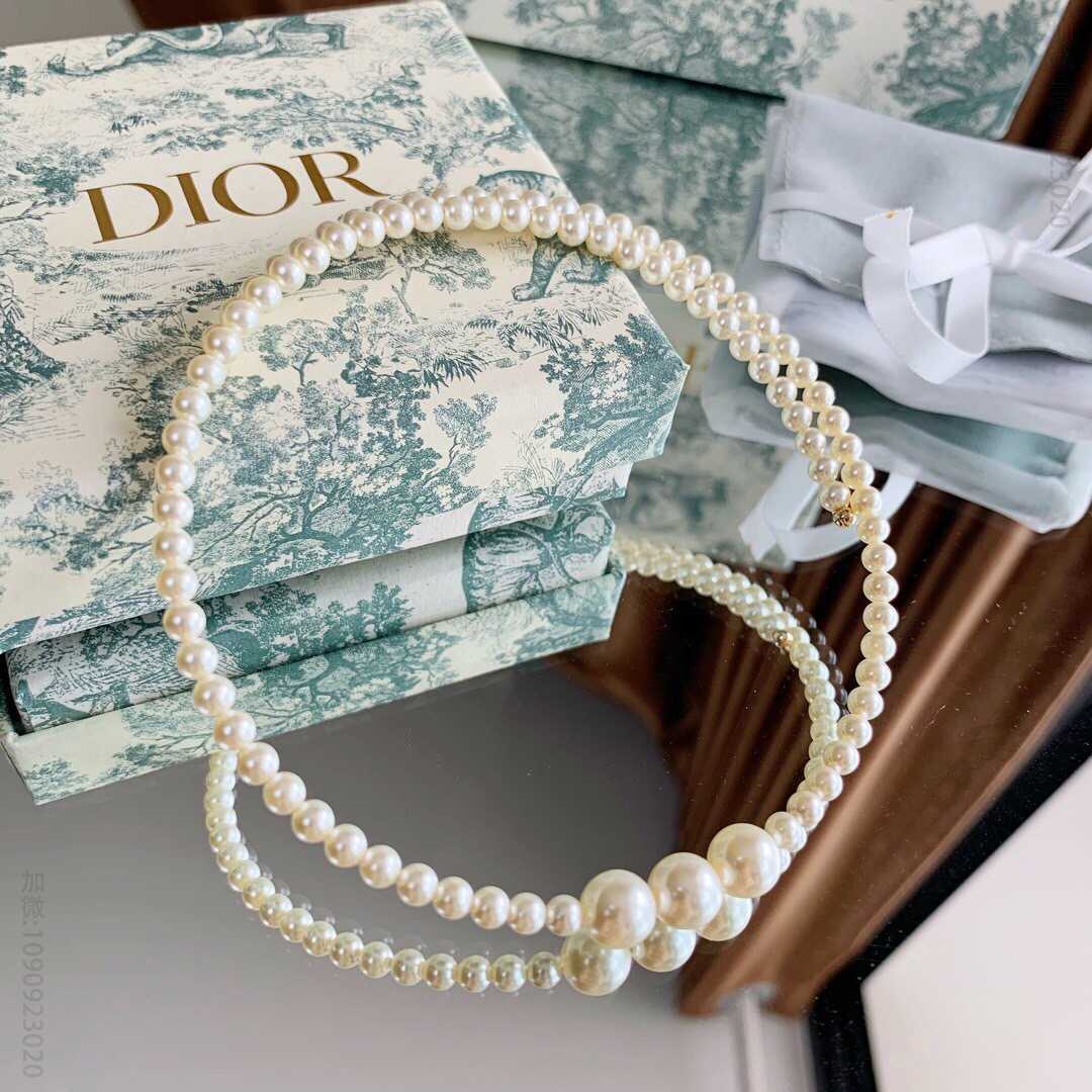 DIOR迪奥珍珠弹性项链项圈