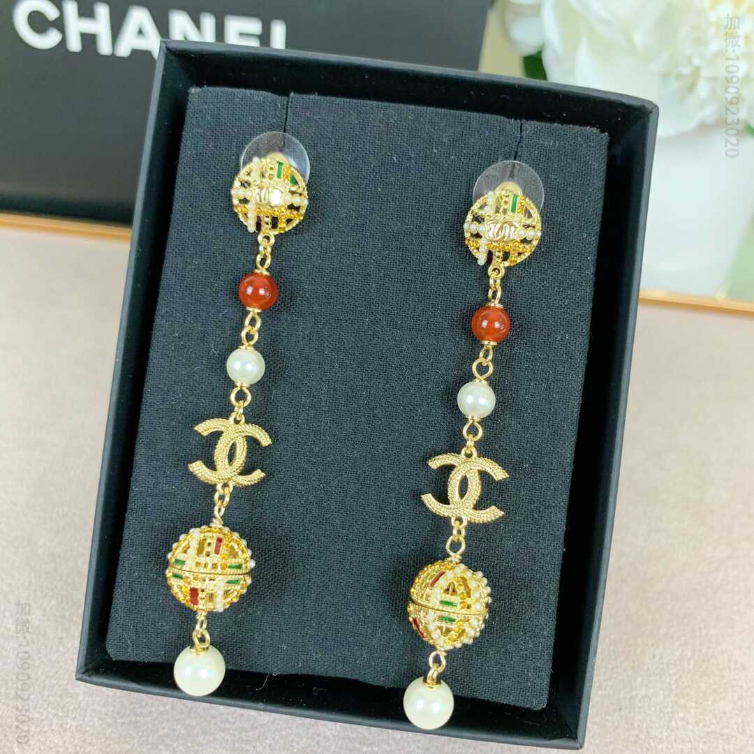 19秋冬新款 CHANEL香奈儿圆球镂空珍珠长款耳钉耳环