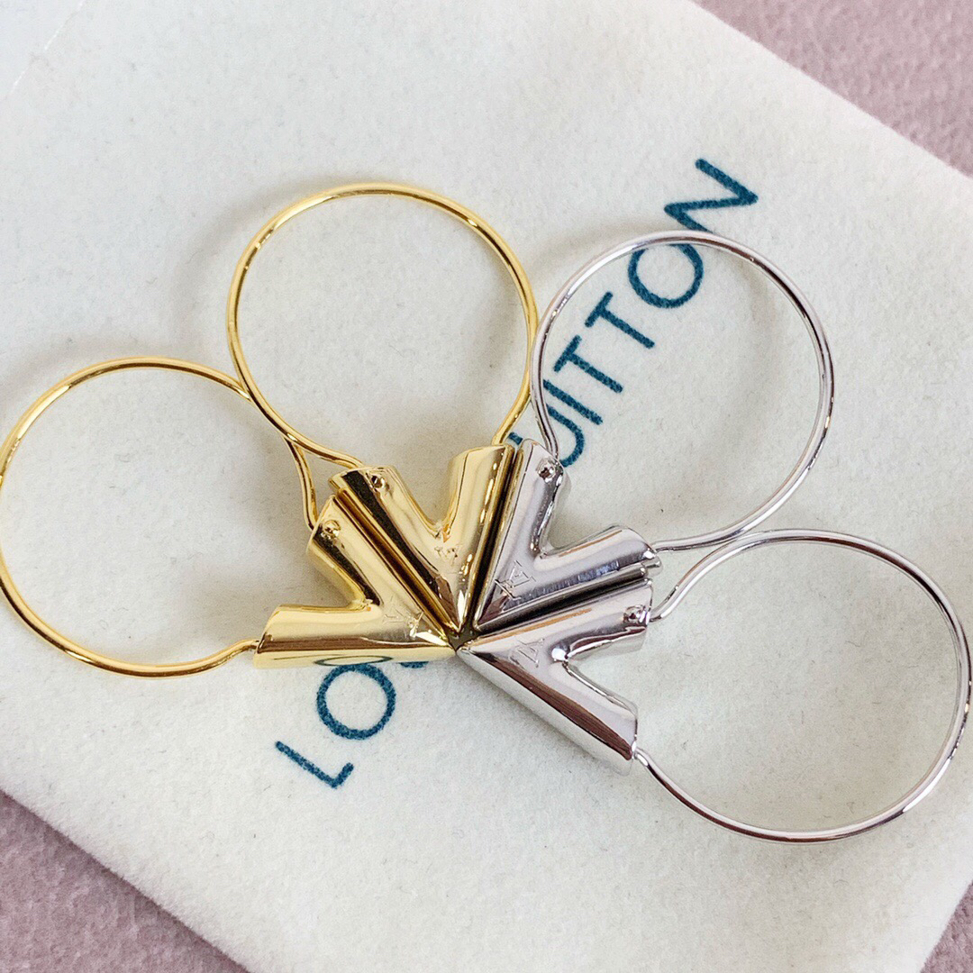 Louis Vuitton 路易威登19新款lv耳钉耳环
