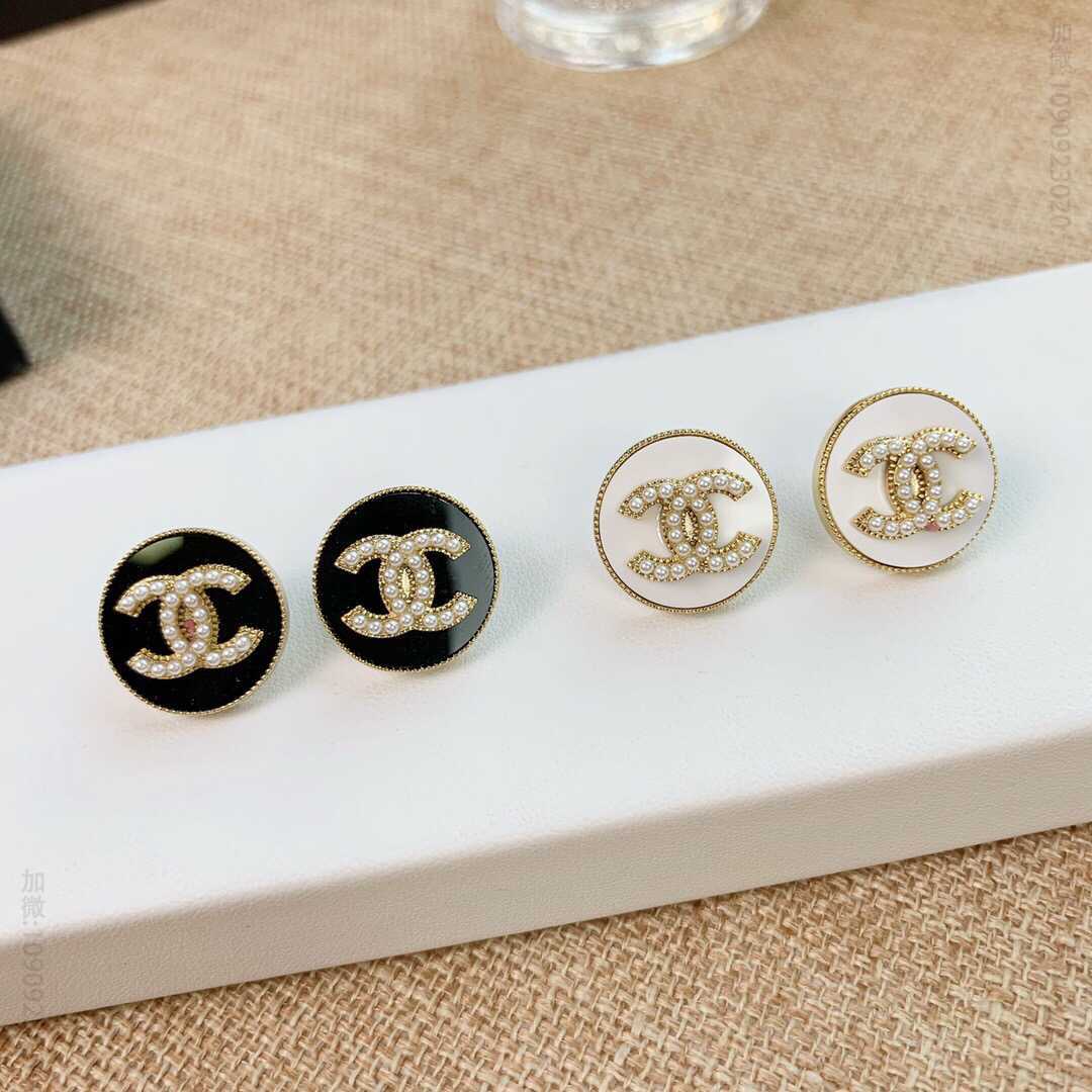 新款 CHANEL香奈儿双c珍珠耳钉耳环