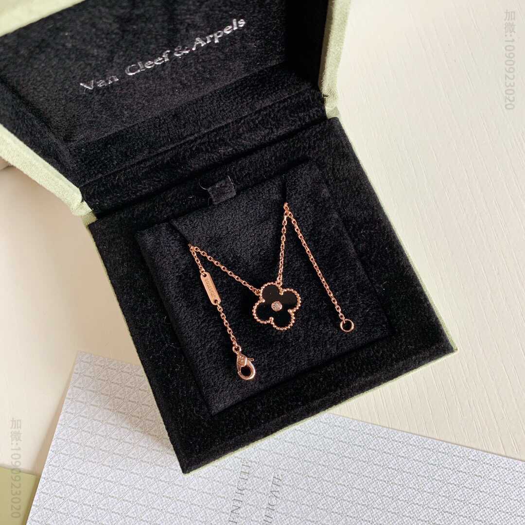 Van Cleef & Arpels梵克雅宝 Vintage Alhambra 四叶草钻石吊坠