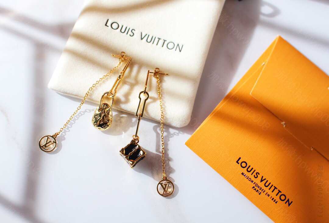 原版LV耳环饰品 LV耳环饰品 Louis Vuitton 路易威登 LV MINIGRAM 耳钉 