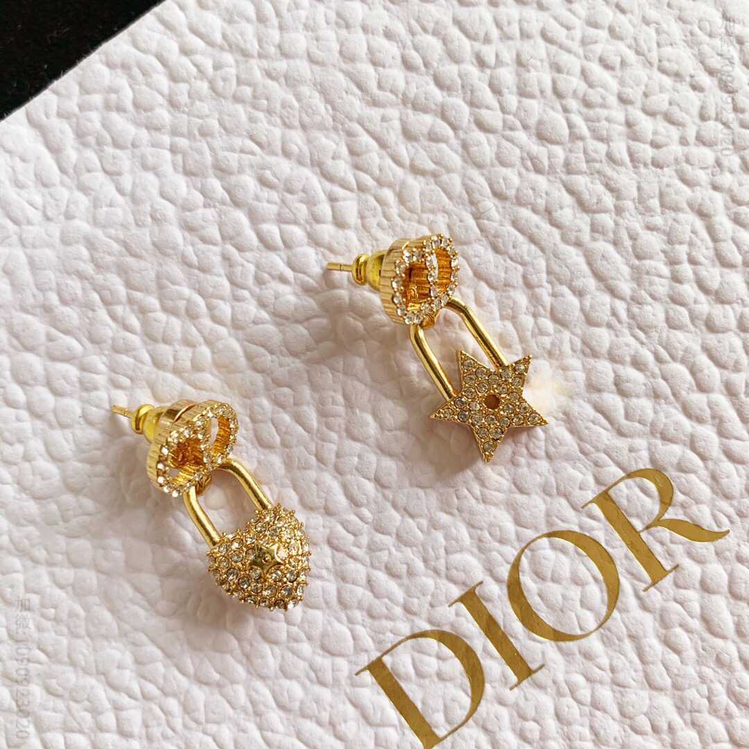 迪奥首饰 迪奥 专柜新款 Dior 五角星 爱心不对称耳环ZP开模定制耳环 迪奥耳环