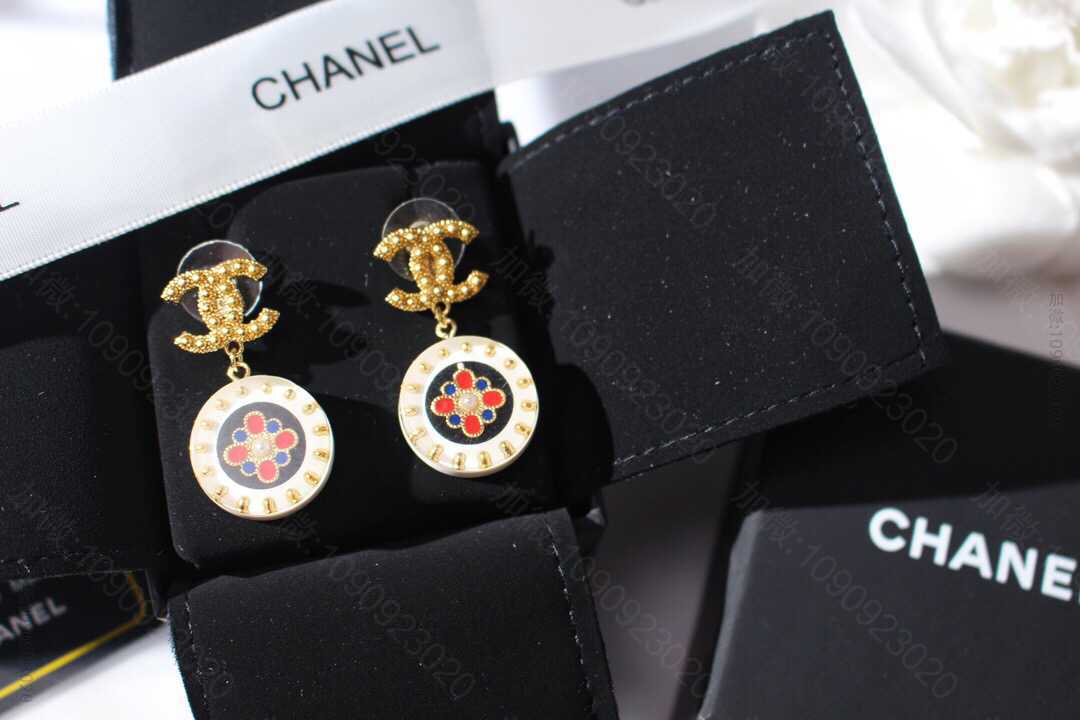 新款 CHANEL香奈儿双c耳钉耳环