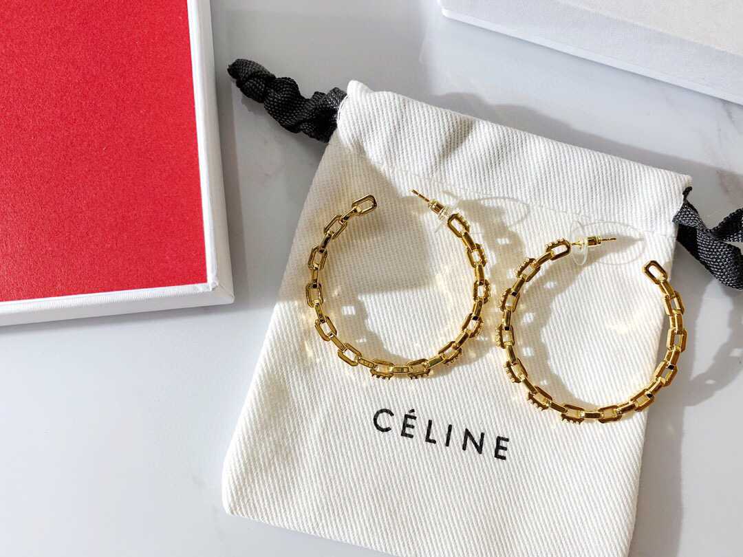 新款Celine赛琳镂空圆形耳钉耳环