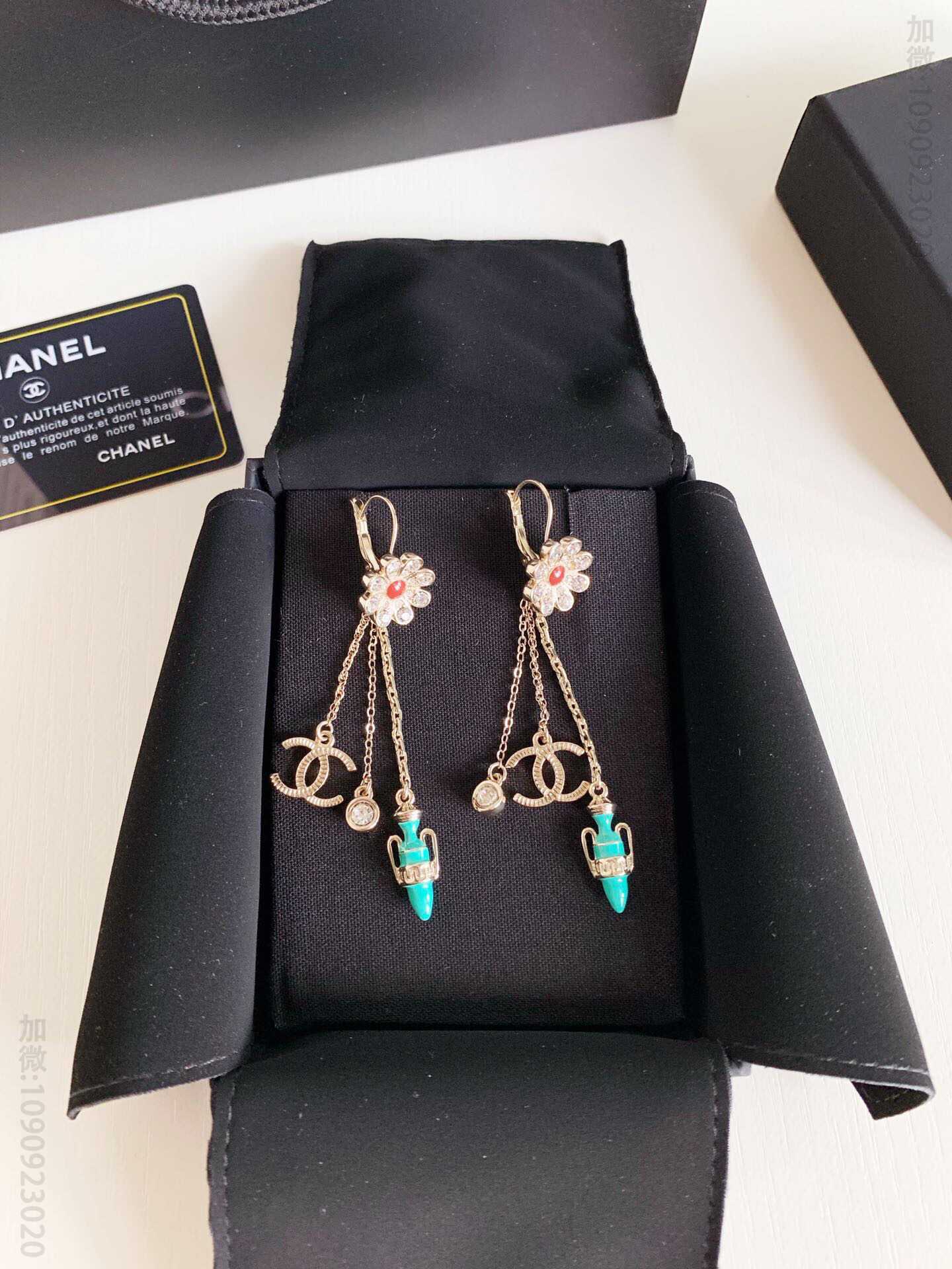 LV/路易威登 PRÉCIEUX花图案专柜新款 CAMÉLIA 耳环