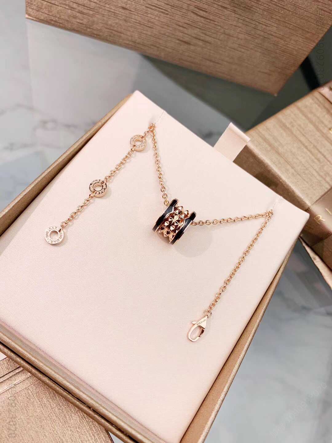 BVLGARI 专柜最新款 宝格丽B.zero1 系列项链