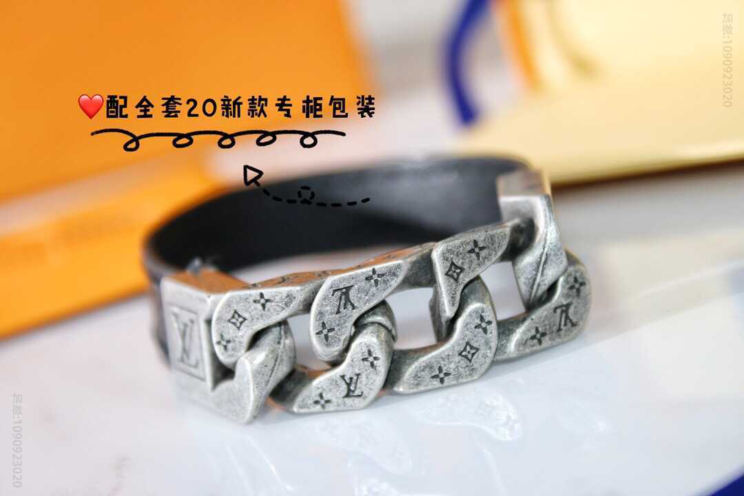 Louis Vuitton 路易威登 皮绳手链