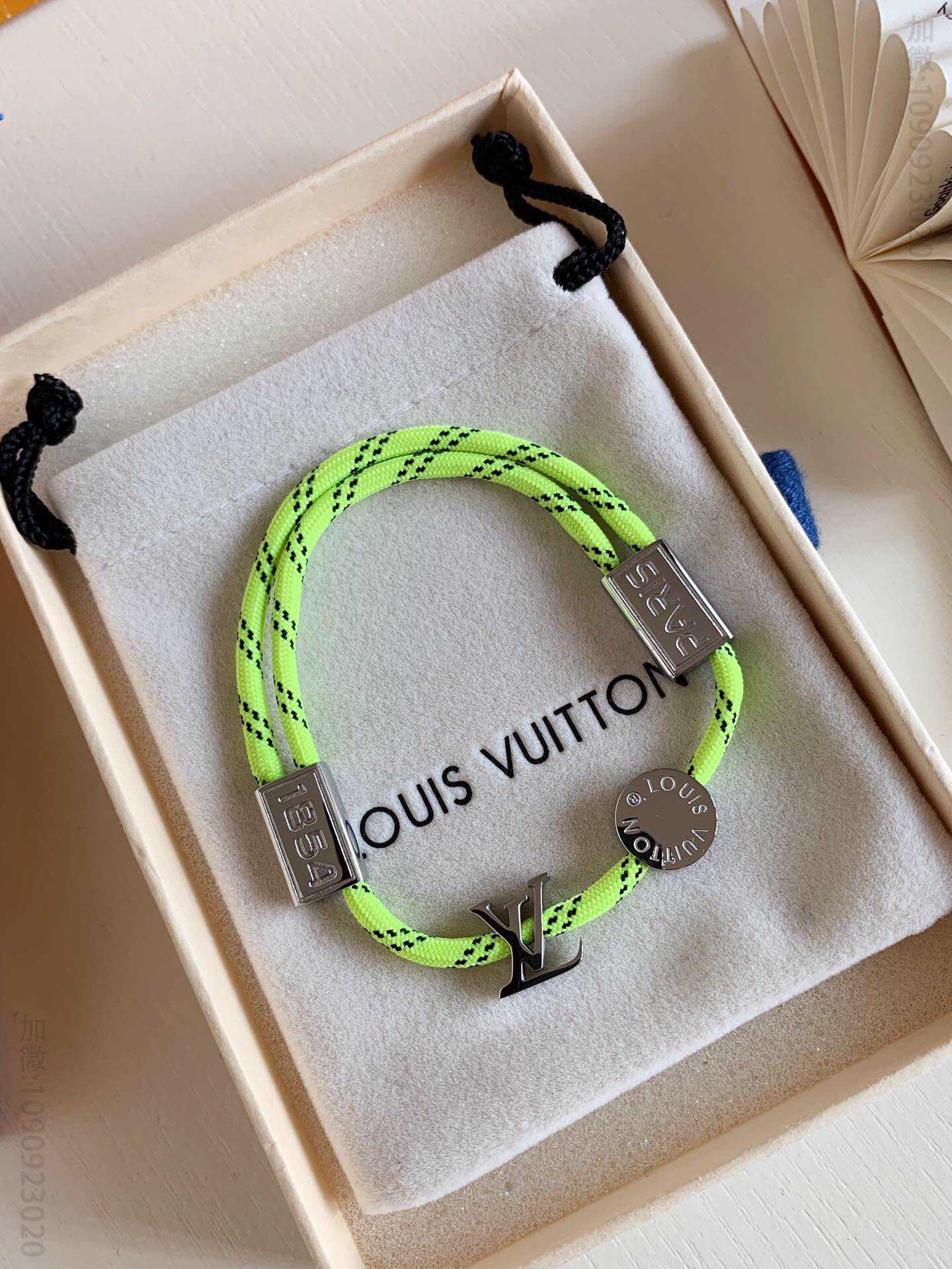 Louis Vuitton 路易威登 LV尼龙绳手链