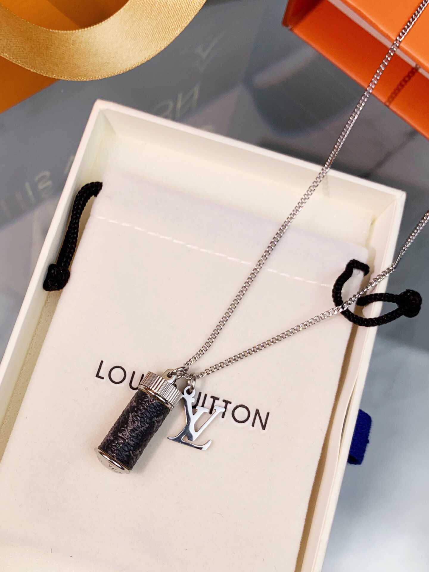 Louis Vuitton 路易威登 香水瓶项链