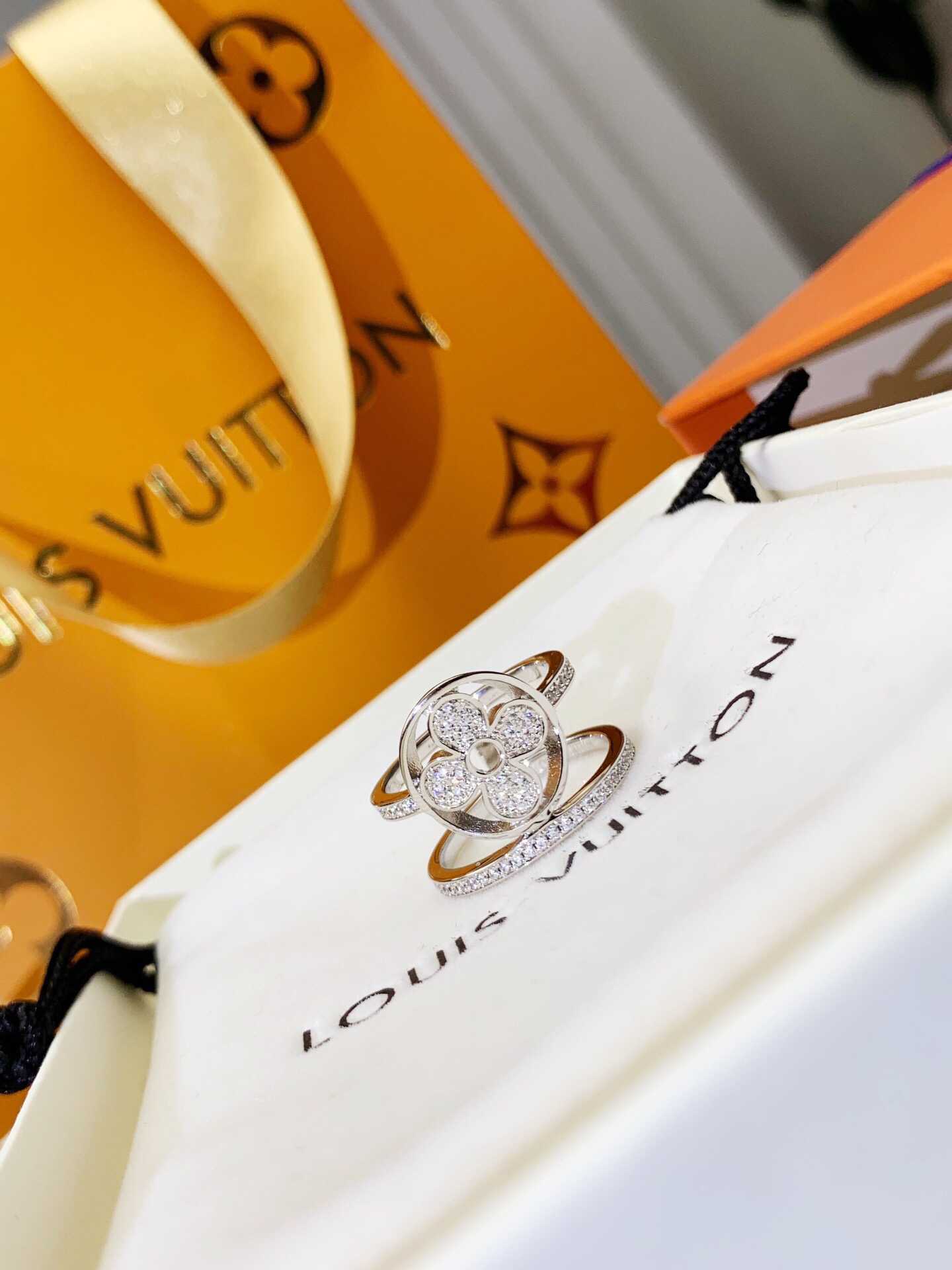高仿LV戒指饰品 Louis Vuitton 路易威登 lv戒指 LV戒指饰品 