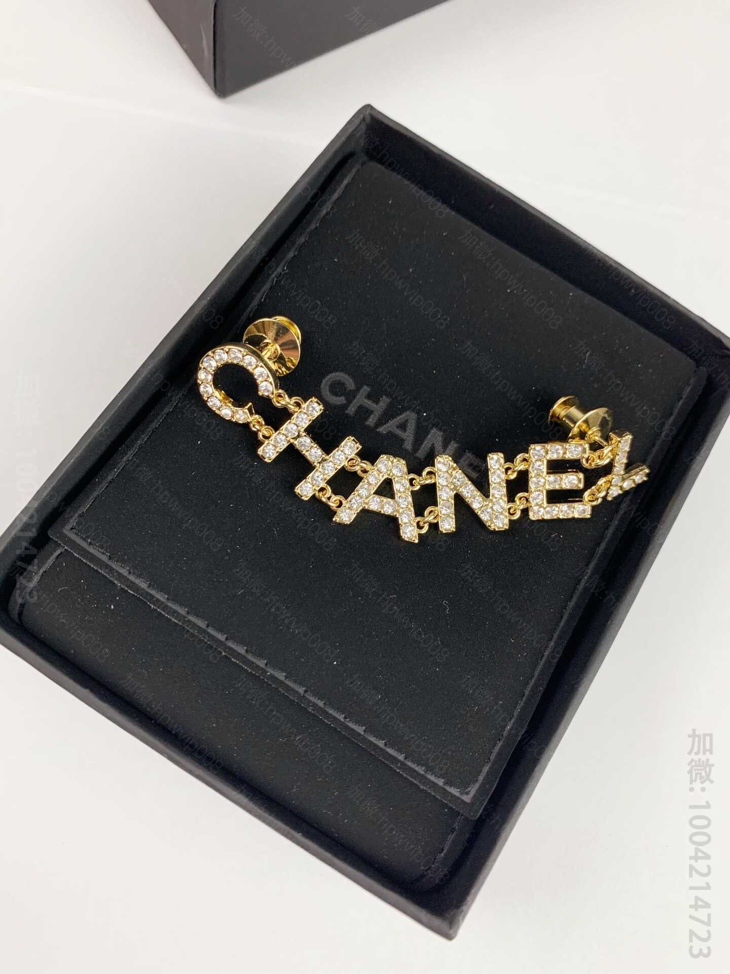新品 CHANEL字母满钻胸针 C90063 原单香奈儿胸花批发 