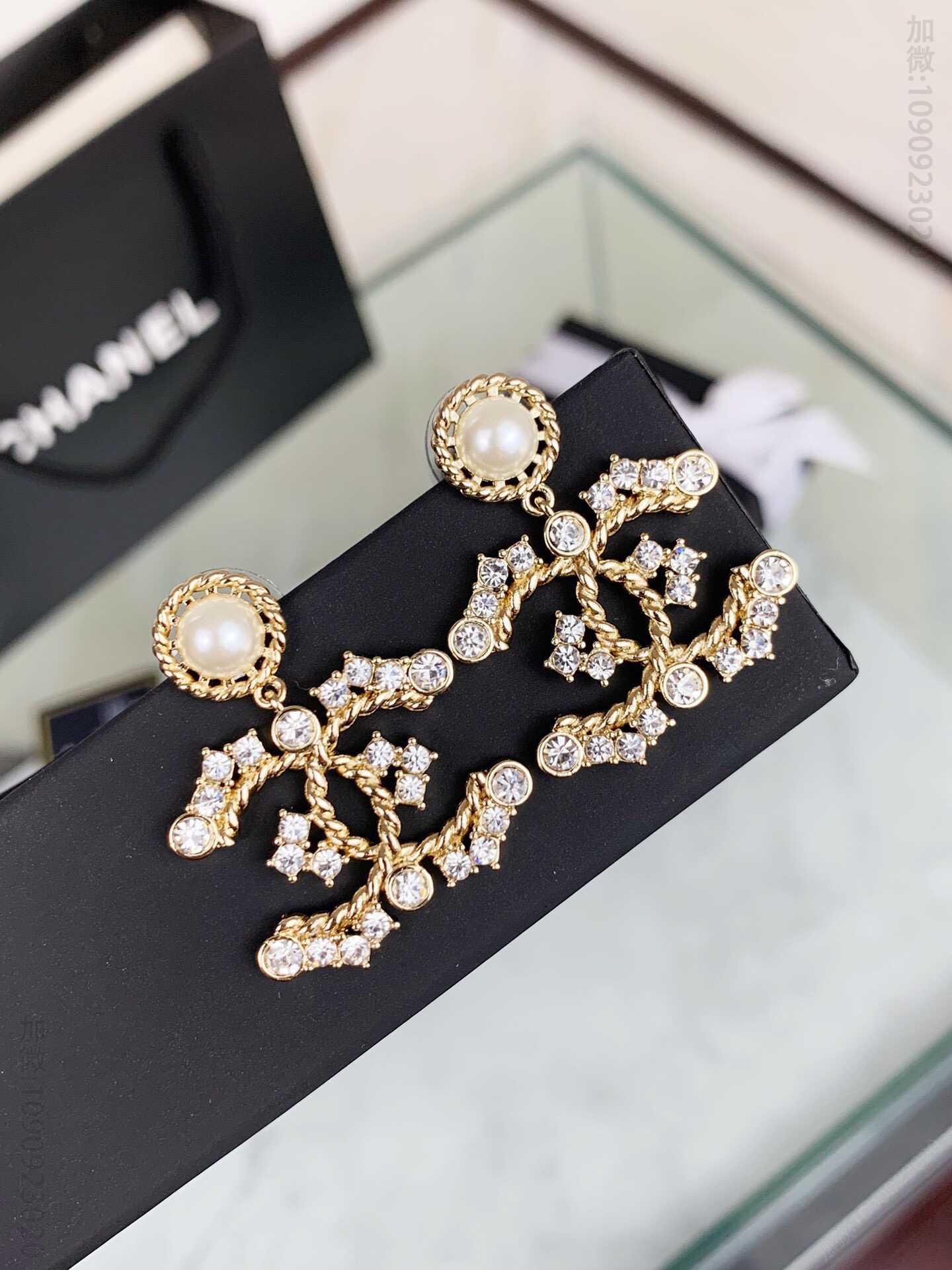 新品 CHANEL经典双C满钻 珍珠耳环 耳钉
