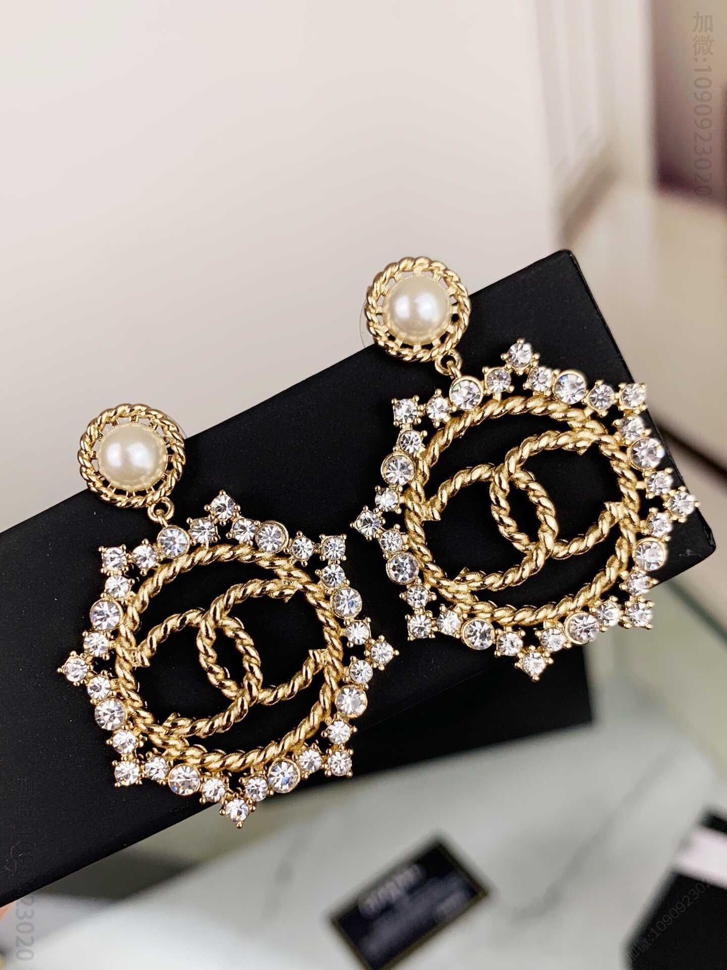 新品 CHANEL经典双C满钻 珍珠耳环 耳钉