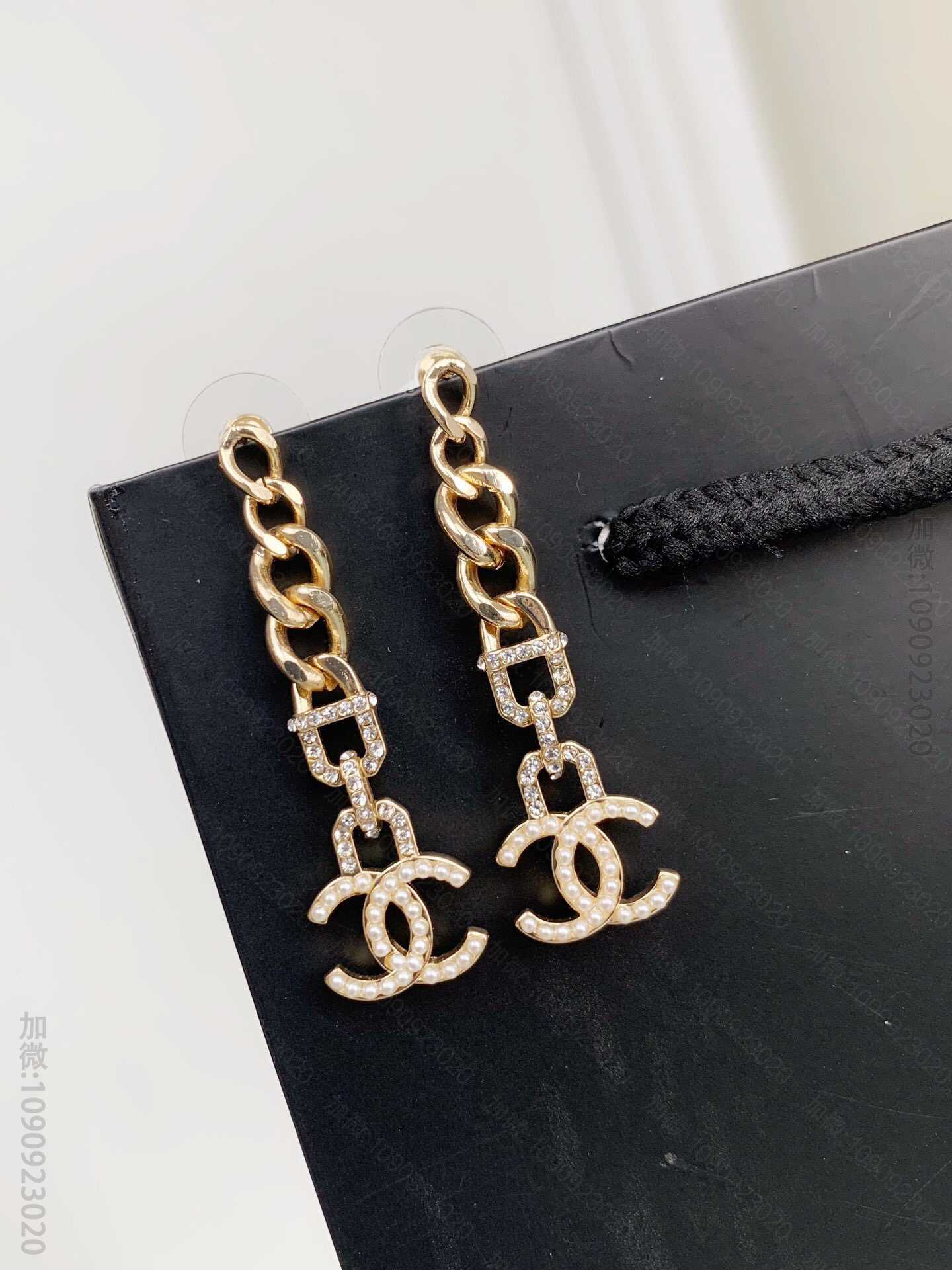 新品 CHANEL经典双C满钻 珍珠耳环 耳钉