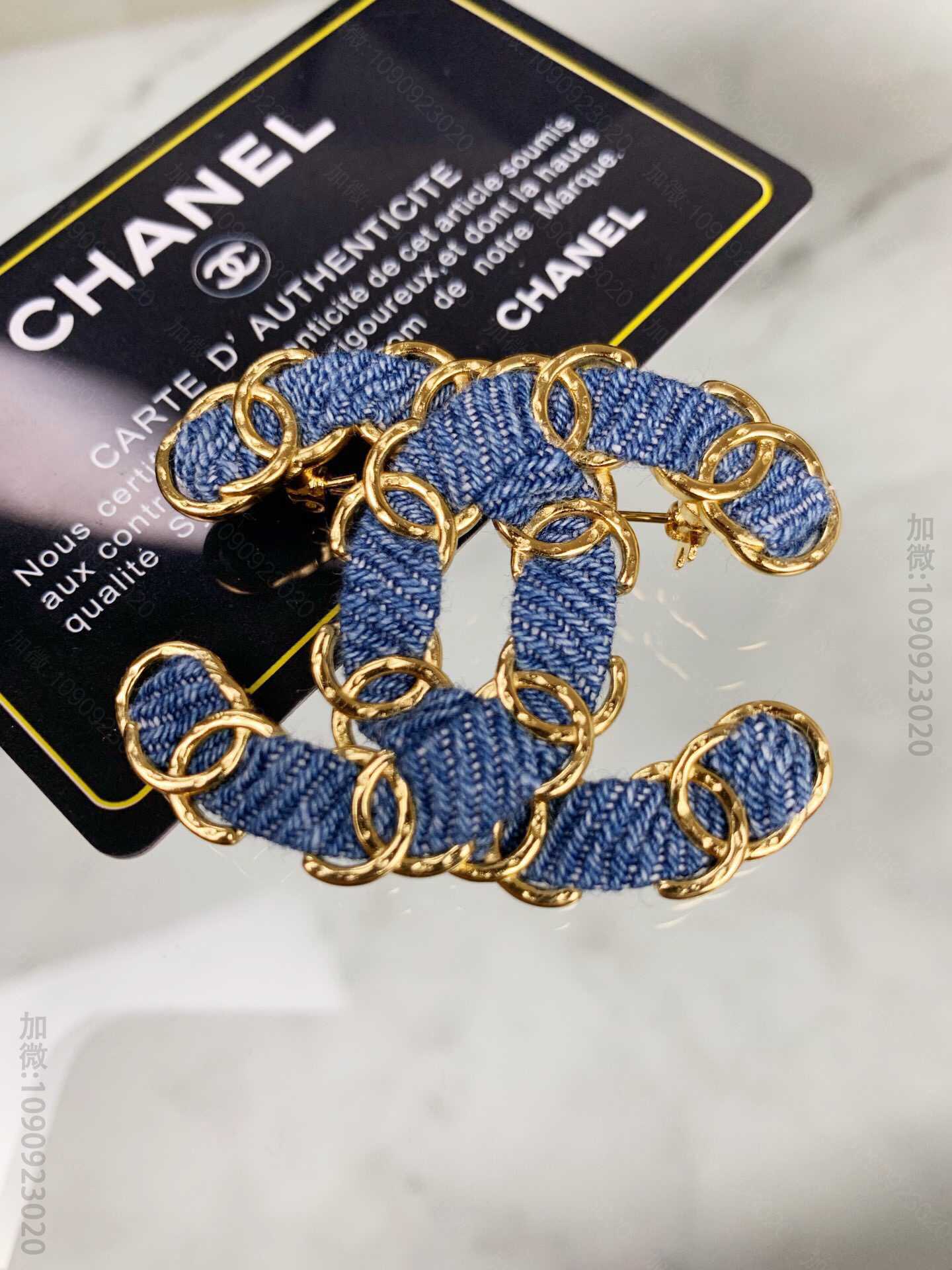 新品 CHANEL经典双C 牛仔布绳胸针