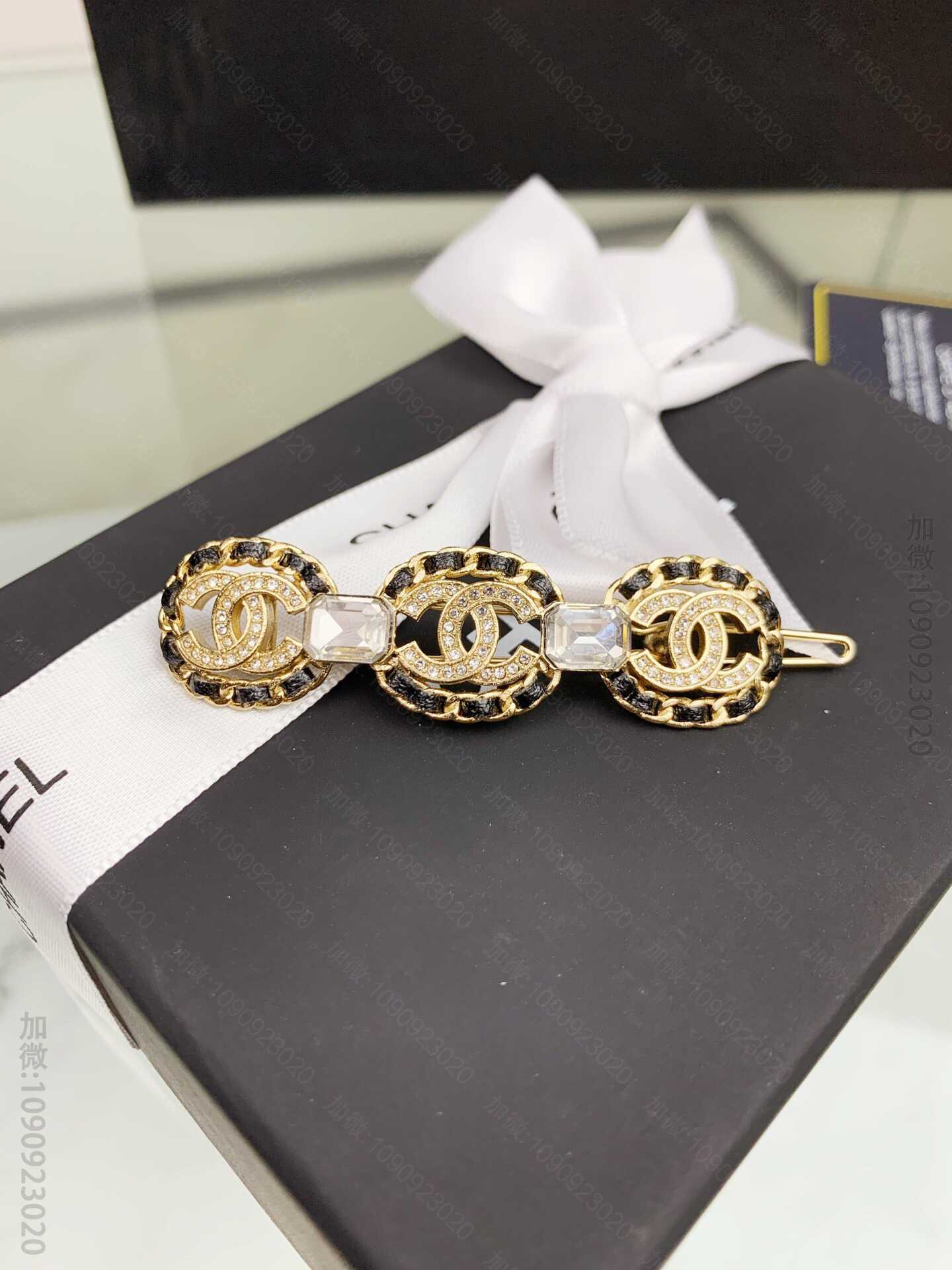 新品 CHANEL经典双C满钻 黑皮绳发夹