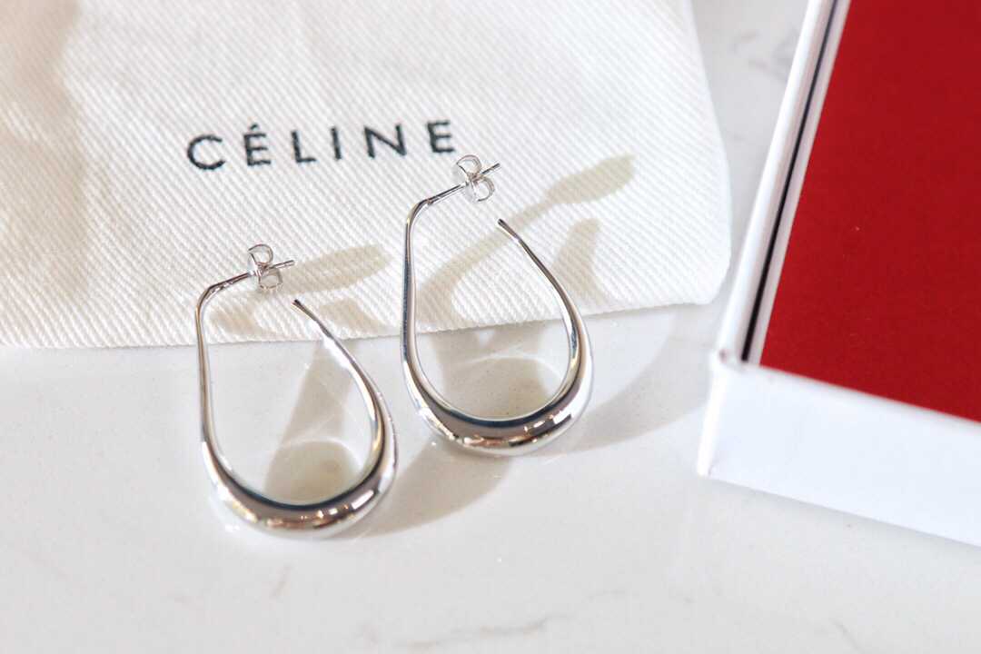 新款Celine赛琳耳钉耳环