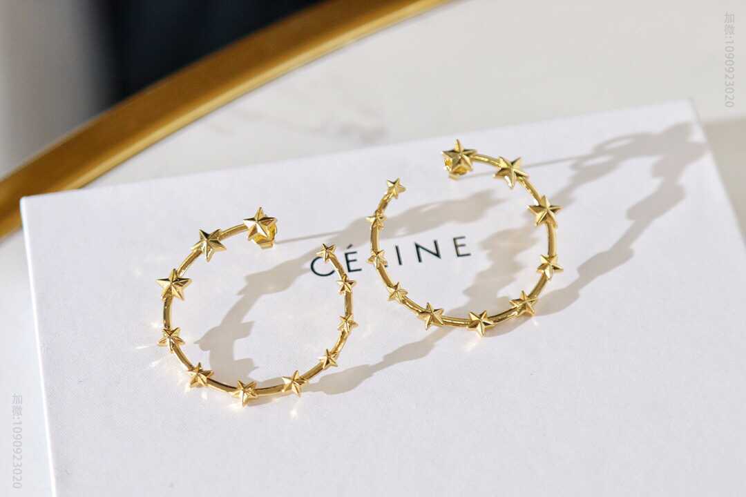新款Celine赛琳耳钉耳环